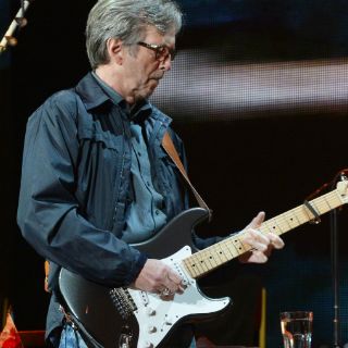 Subastan guitarra de Eric Clapton en 45 mil dólares