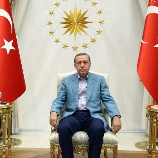 Suman más de 13 mil detenidos tras fallido golpe de Estado en Turquía