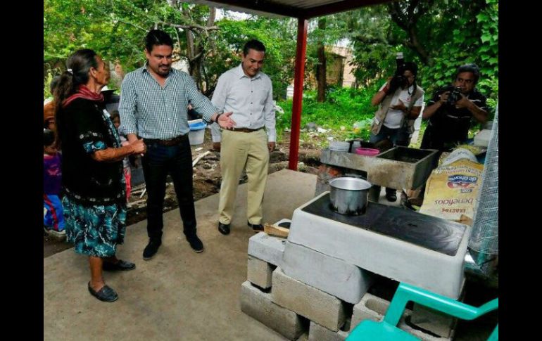 El gobernador destaca las acciones para disminuir el número de personas en pobreza. TWITTER / @AristotelesSD