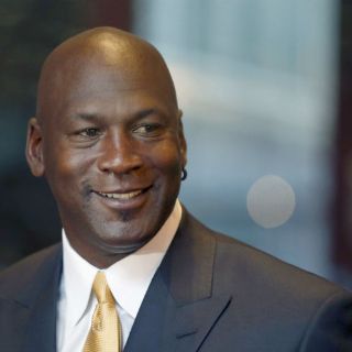 Michael Jordan hace donación para que haya concordia en su país
