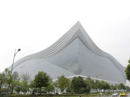 El Global Center cuenta con dos centros comerciales, un parque de atracciones, un hotel, una universidad, una pista de patinaje y más. EFE / ARCHIVO