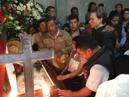 El mandatario lamentó lo ocurrido el sábado pasado cuando habitantes del lugar agredieron a balazos al munícipe. TWITTER / @VelascoM_