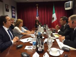 En redes sociales Gómez Gónzalez exhortó a los representantes de la PGR a que la legalidad sea prioritaria. TWITTER / @ArelyGomezGlz