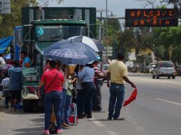 Integrantes de la CNTE realizan bloqueos SUN / E. Hernández