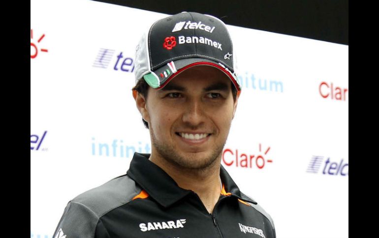 'Checo' Pérez indica que ''el calor podría ser un factor, especialmente para el cambio de los neumáticos''. SUN / ARCHIVO