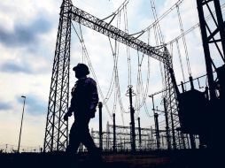 La CFE empieza a resentir problemas de liquidez. SUN / ARCHIVO