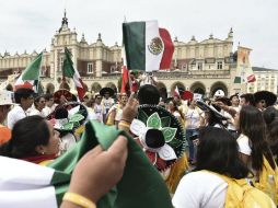 Mexicanos en la plaza del mercado de Cracovia. Siete mil connacionales asisten a la Jornada Mundial de la Juventud 2016. EFE / M. Kulczynsk