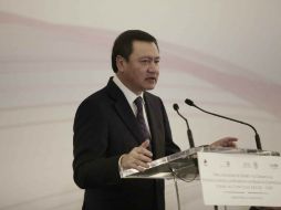 Osorio Chong precisó que el diálogo continúa y las autoridades laboran para dar salida al problema. SUN / ARCHIVO