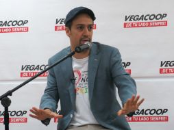 Tras reunirse con la prensa, Miranda recorrió los lugares donde pasó su infancia. AP / D. Coto