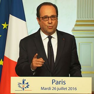 Hollande anuncia la creación de una Guardia Nacional francesa