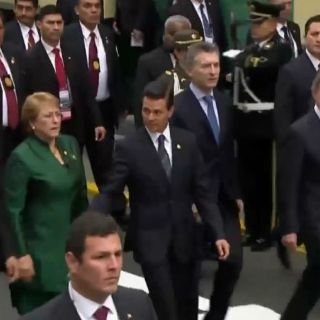 Peña Nieto acude a investidura de Kuczynski