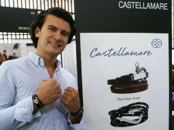 La firma Castellamare, liderada por Héctor Orendáin, desde hace cuatro años estructura pulseras unisex hechas totalmente a mano. ESPECIAL /