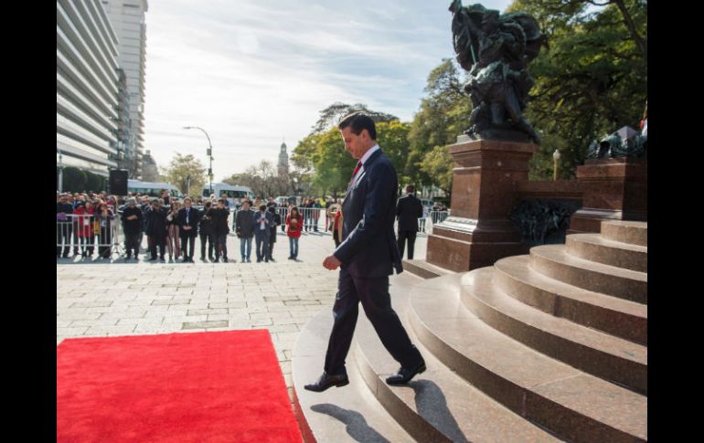 El Presidente de la República escribe que es un honor acudir en visita de Estado a la Argentina. AFP / E. Abramovich