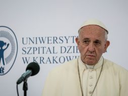 Francisco participó en el Vía Crucis. El sábado vivirá la vigilia y el domingo la misa de clausura. AFP / E. Radwasanski