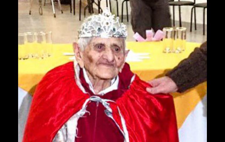Natalia Reynoso desea vivir hasta los 120 años porque su madre llegó a esa edad. TWITTER / @alfredodeangeli