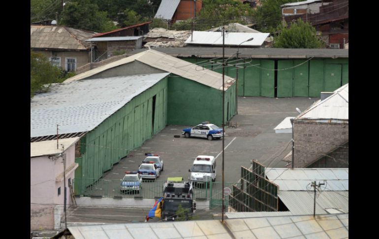 La zona está rodeada de policías y solo los habitantes del lugar pueden ingresar. AFP / K. Minasyan