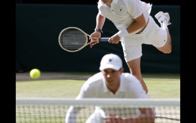 Los hermanos Bryan son ganadores de 16 títulos de Grand Slam en dobles. AP / ARCHIVO