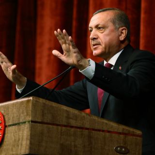 Erdogan quiere controlar el servicio de inteligencia y el estado mayor