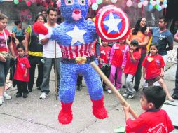 Celebración. Ya sea una fiesta de niños o una fiesta entre adultos, encuentro muchas coincidencias entre ambas. NTX / ARCHIVO
