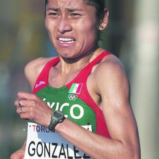 Dan oro a marchista mexicana María González