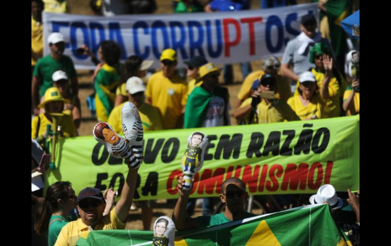 Las protestas se fundamentan en maniobras fiscales realizadas por el gobierno para maquillar cuentas. AFP / A. Anholete