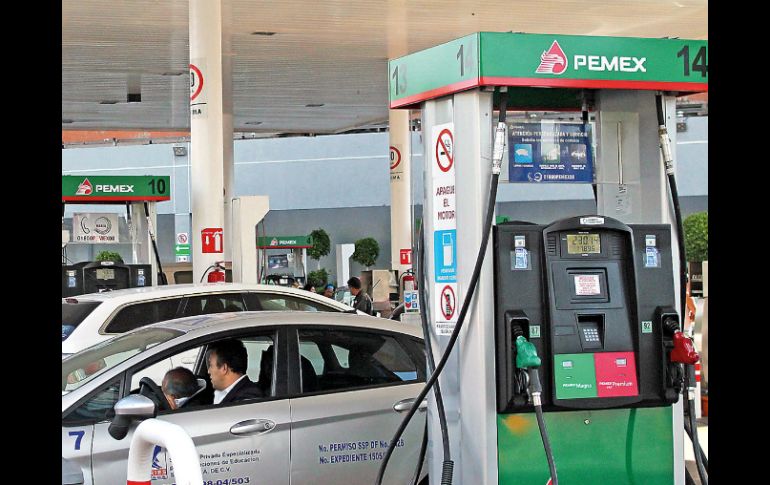 La SHCP dice que el aumento se debe al repunte observado en las referencias internacionales para los precios de los combustibles. SUN / ARCHIVO