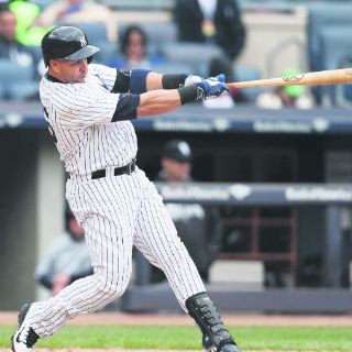 Carlos Beltrán pasa a los Rangers