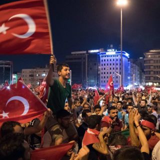 Destituidos, 94 árbitros y funcionarios de Federación de futbol turca