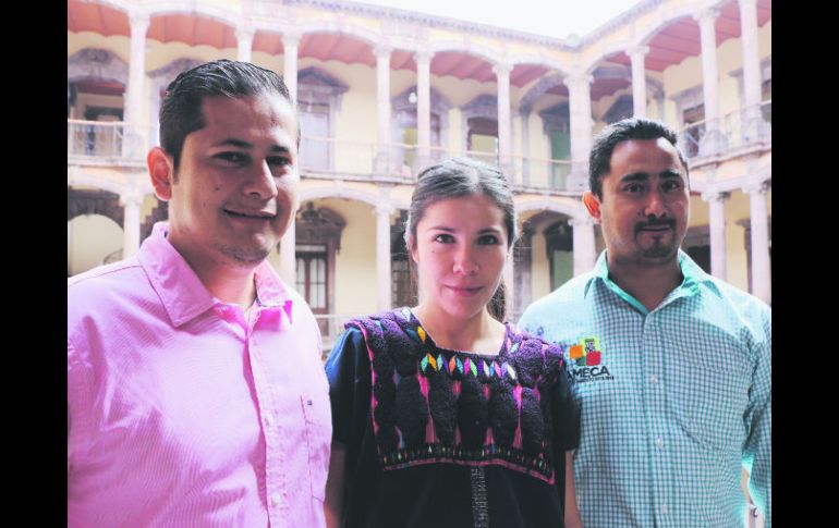 Eloy Aguayo, del lado derecho, dio adelantos de las actividades que se realizarán. ESPECIAL / CORTESÍA SC