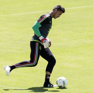 Talavera, el elegido para cuidar el arco mexicano en Río 2016