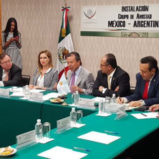 El PRI advierte a empresarios que pagar impuestos es una obligación