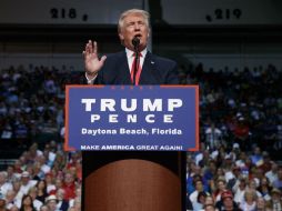 Donald Trump anunció que no apoyaría la candidatura de Ryan y del senador John McCaine, y recibió fuertes críticas del partido. AP / E. Vucci