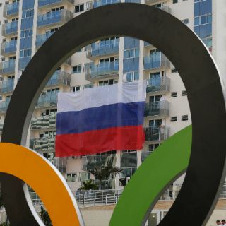 Validan participación de nadadores rusos en Río