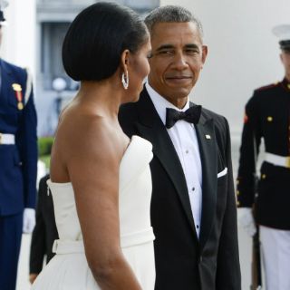 Michelle Obama felicita a su esposo por su cumpleaños