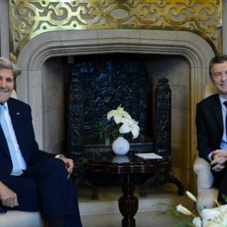 EU entrega a Argentina archivos desclasificados de dictadura