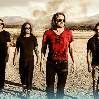Maná lanza adelanto de nueva versión de 'De pies a cabeza'