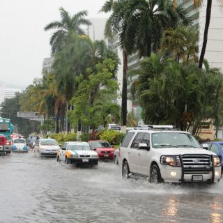 Guerrero instala consejo de Protección Civil por 'Earl'