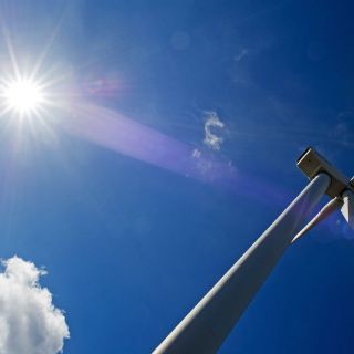 Jalisciense busca innovar en Brasil con proyecto de energía solar