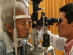 La disminución irreversible de la agudeza visual se presenta en especial en los astigmatismos graves o avanzados. EL INFORMADOR / ARCHIVO