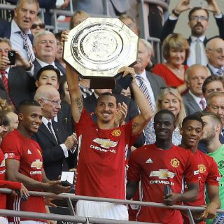 ManU gana al Leicester la Community Shield