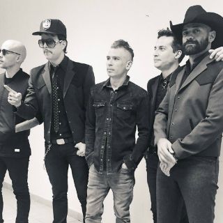 Kinky regresa a sus raíces electrónicas con el tema 'Desaparecer'