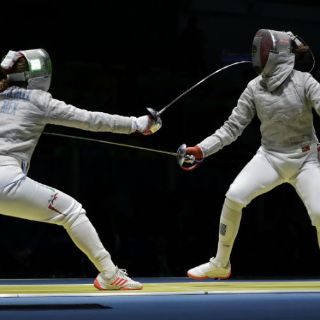 En duelo mexicano, esgrimista González elimina a Toledo