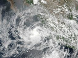 ''Javier'' mantiene su potencial de lluvias puntuales a torrenciales en esta entidad. AFP /