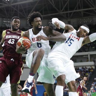 Selección de EU de basquetbol visita el Cristo Redentor