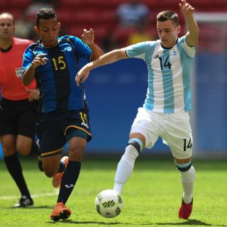 Argentina, eliminada de futbol olímpico en fase de grupos