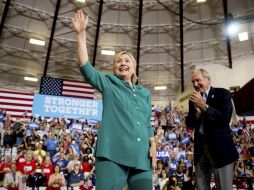 Trump sugirió que sólo los defensores del porte de armas en Estados Unidos pueden detener a su rival demócrata, Hillary Clinton. AP / A. Harnik