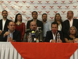 Rueda de prensa realizada ayer por diputados y alcaldes de MC sobre el caso Godoy. EL INFORMADOR / E. Barrera