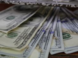 El Banxico precisa que el tipo de cambio para solventar obligaciones en moneda extranjera pagaderas en el país es de 18.2678 pesos. EL INFORMADOR / ARCHIVO