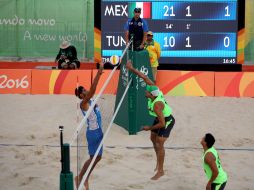 La dupla mexicana tuvo un buen juego ante Túnez NTX / J.Arciga