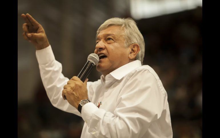 López Obrador indica que cobra un sueldo mensual de 50 mil pesos como presidente de Morena. EL INFORMADOR / ARCHIVO